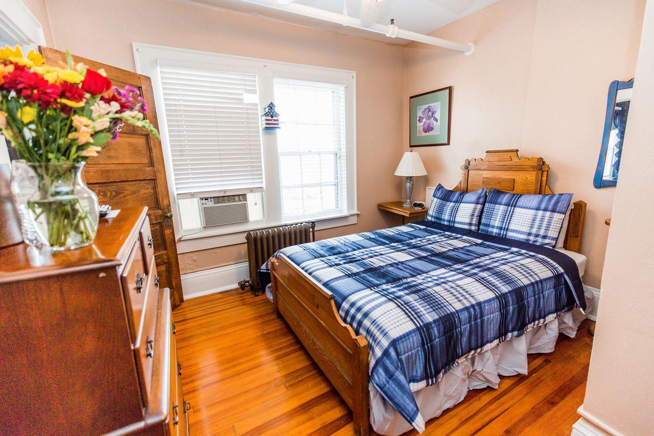 The Henderson Bed and Breakfast Hendersonville Buitenkant foto